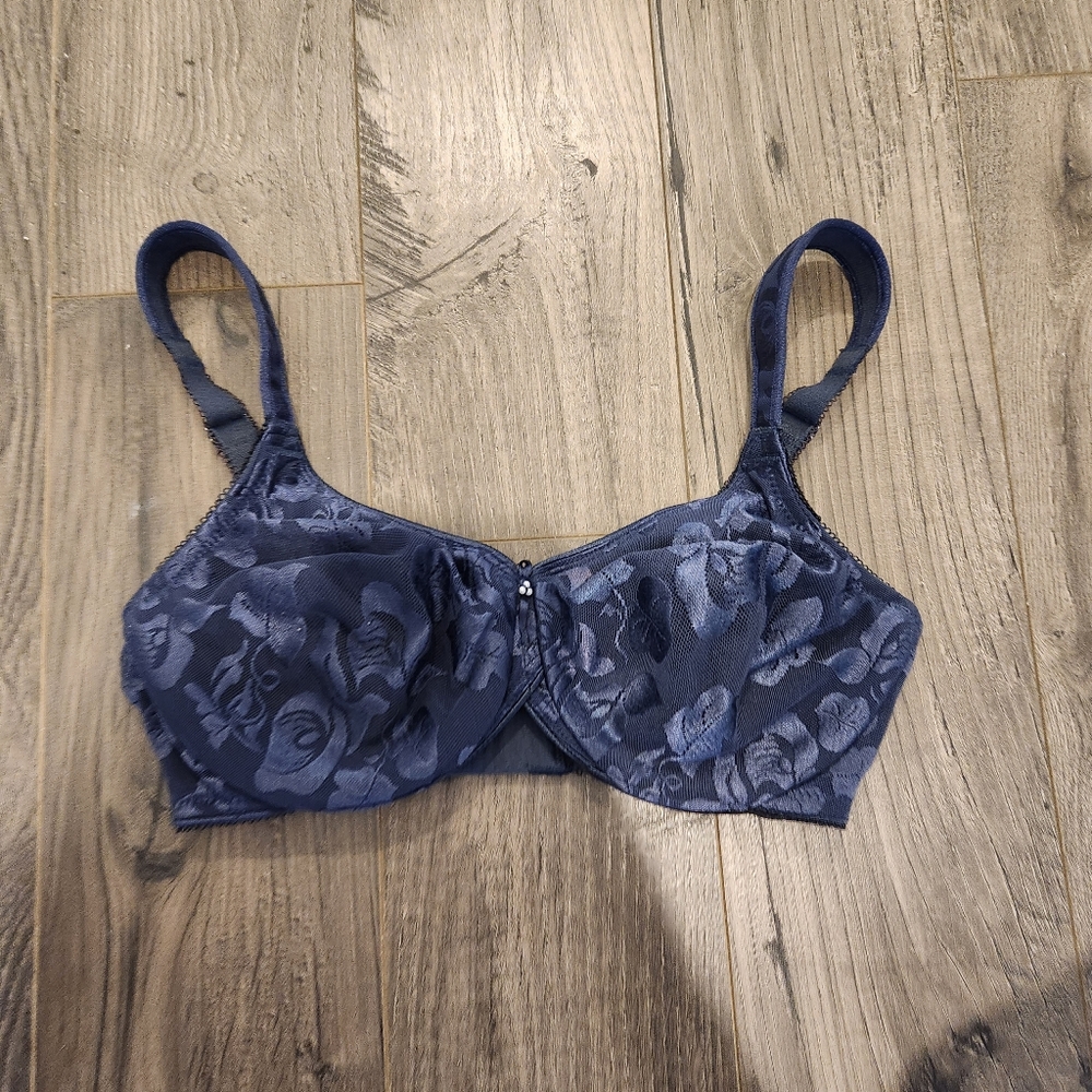 Wacoal awareness bra size 32D